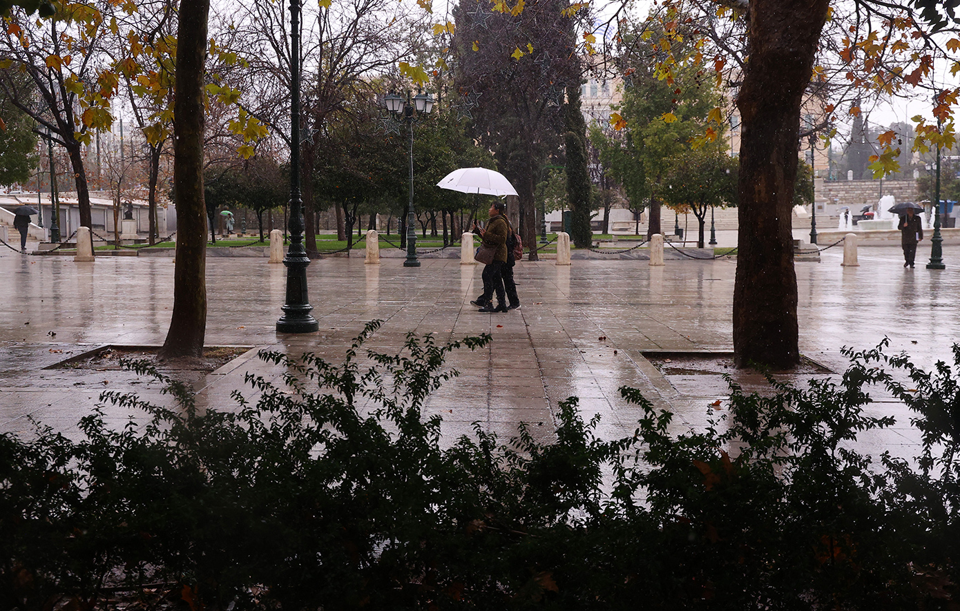 Ποιες ώρες χτυπάει σήμερα η κακοκαιρία την Αττική – Το έκτακτο δελτίο της ΕΜΥ