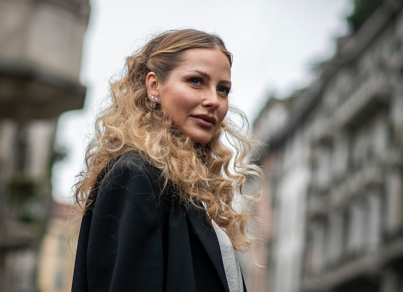 Τέσσερα σημάδια ότι το κούρεμά σας δεν σας ταιριάζει πραγματικά, σύμφωνα με κομμωτή