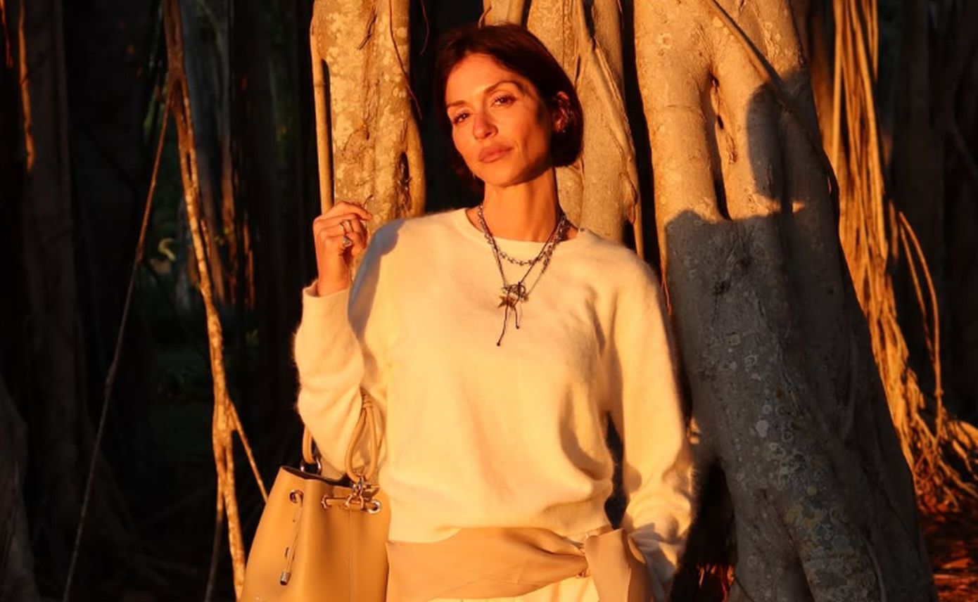 Η Σοφία Καρβέλα φόρεσε τις δερμάτινες μπαλαρίνες που θα γίνουν must την άνοιξη