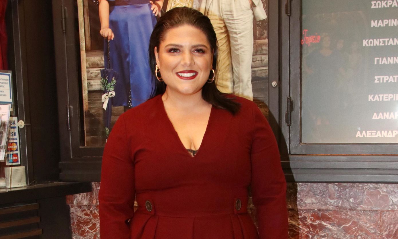 H Δανάη Μπάρκα έκανε στα μαλλιά της μια θεραπεία ιδανική για όσες φορούν extensions