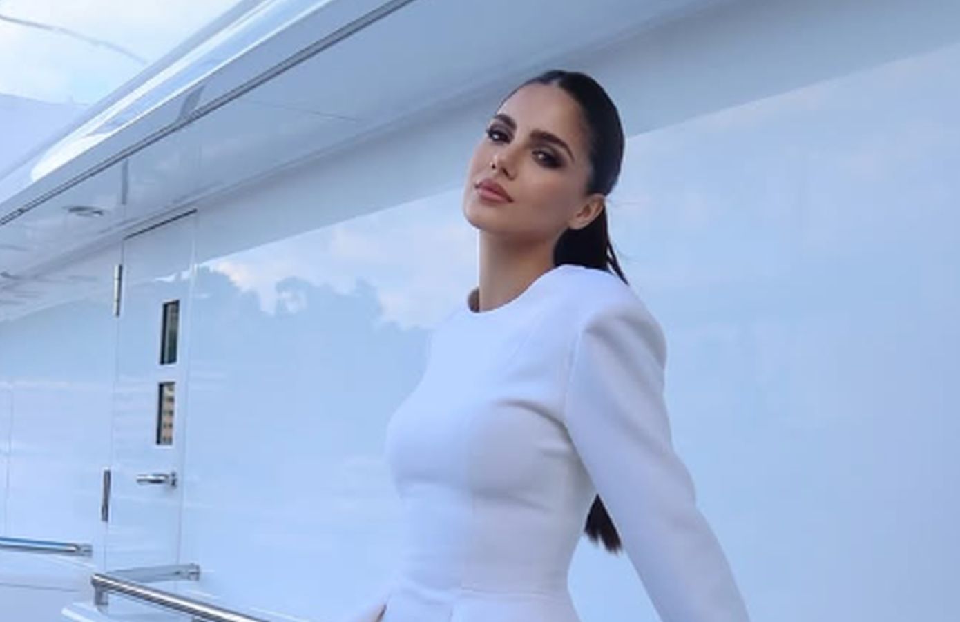 Aν είναι να φορέσετε μόνο ένα παλτό αυτό το χειμώνα, ας είναι σαν αυτό που έβαλε η Αλεξάνδρα Νίκα