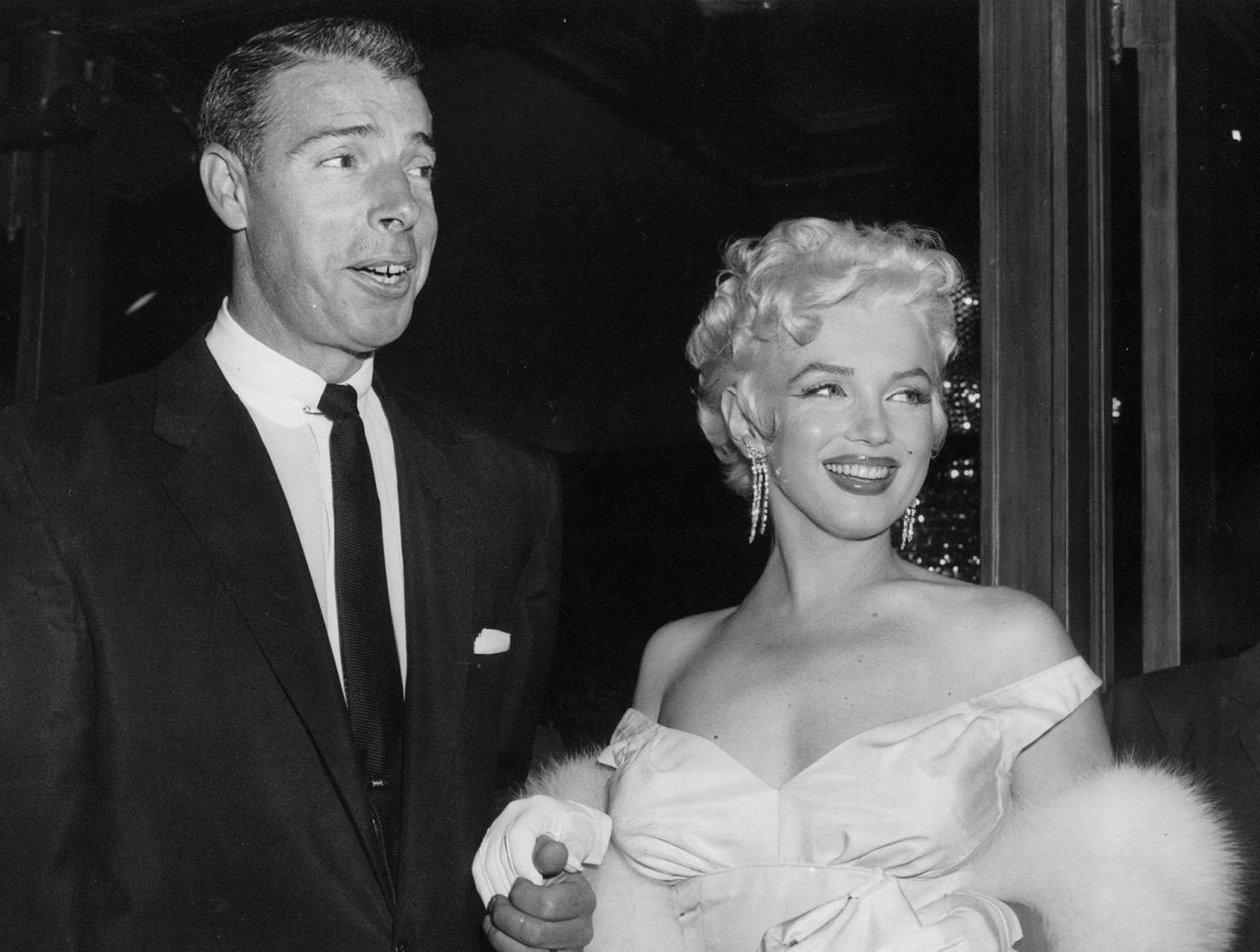 H Marilyn Monroe στο δεύτερο γάμο της δεν φόρεσε λευκό, αλλά ένα ταγιέρ τόσο unique όσο και η ίδια