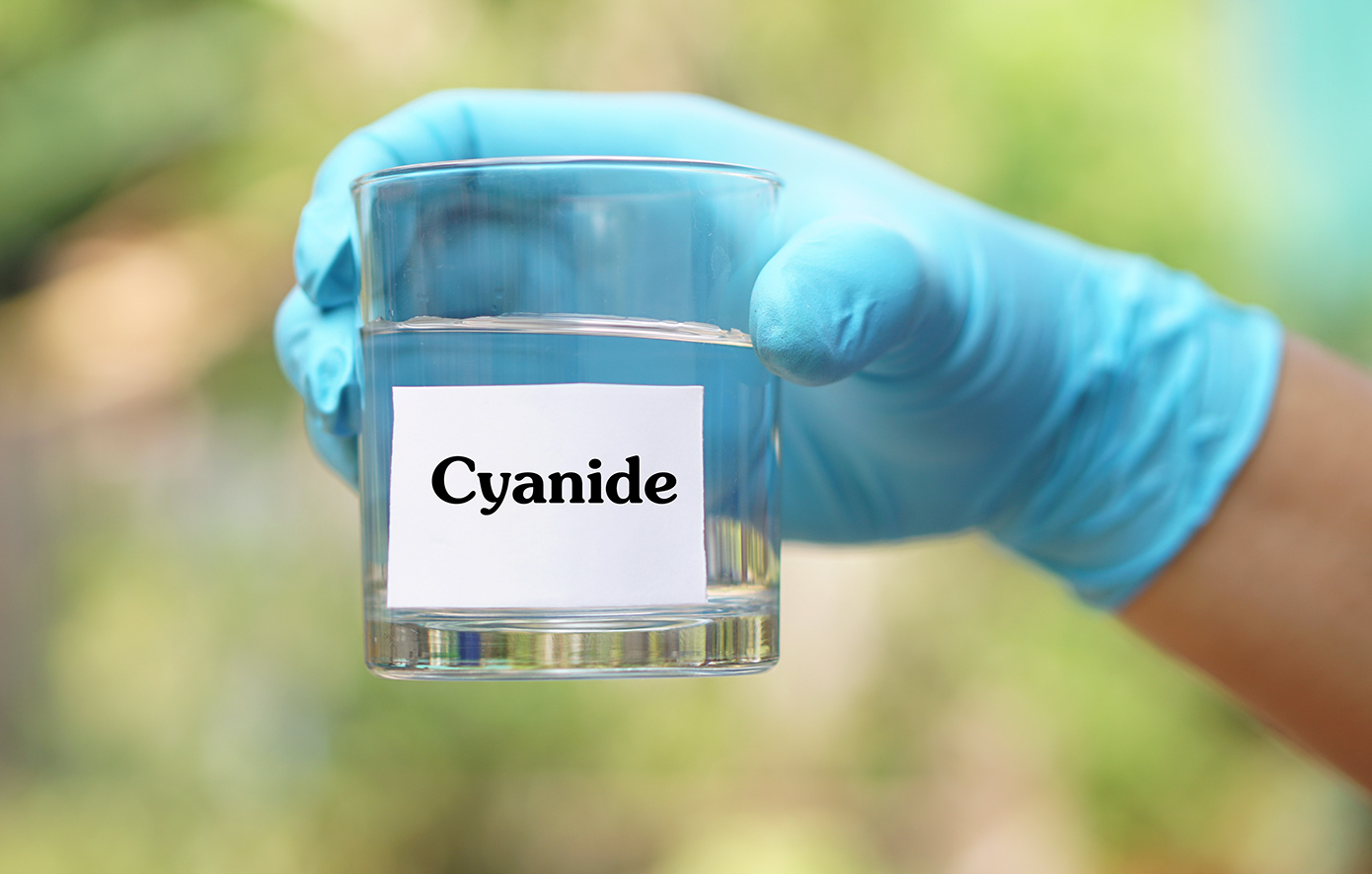 Έστησε καρτέρι στη πρώην συζυγό του και της έκαψε τους πνεύμονες με κυάνιο