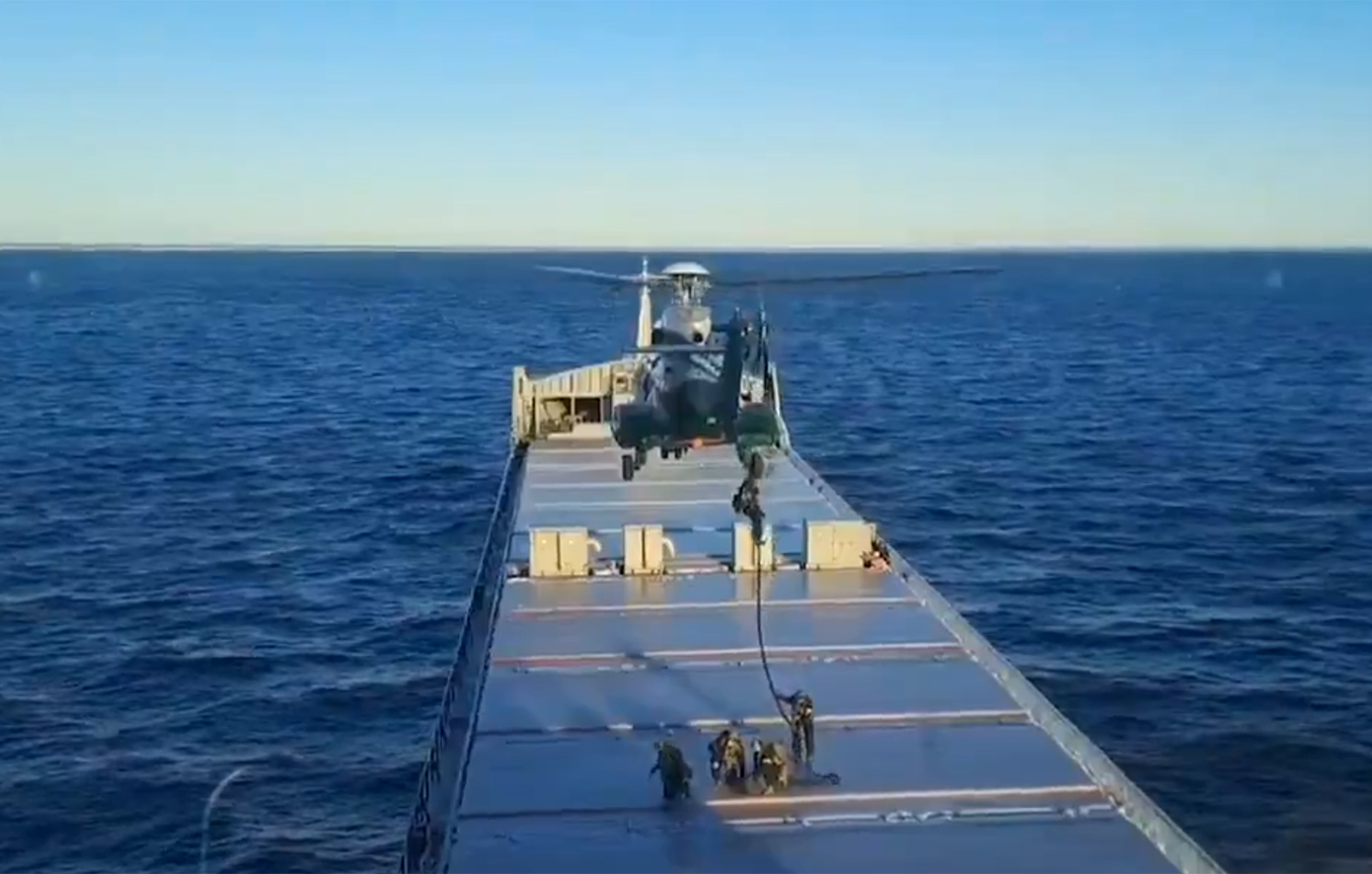 Ελεύθερο αφέθηκε από τις φινλανδικές αρχές πλοίο που θεωρούνταν ύποπτο για σαμποτάζ υποθαλάσσιου καλωδίου