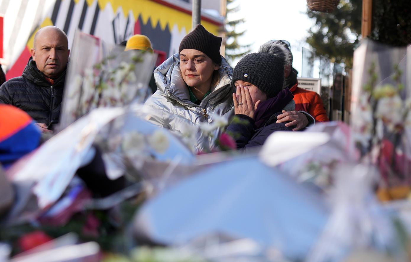 Από πυροτεχνήματα πάνω σε σαμπάνια προκλήθηκε η φονική φωτιά στο Κραν Μοντανά της Ελβετίας
