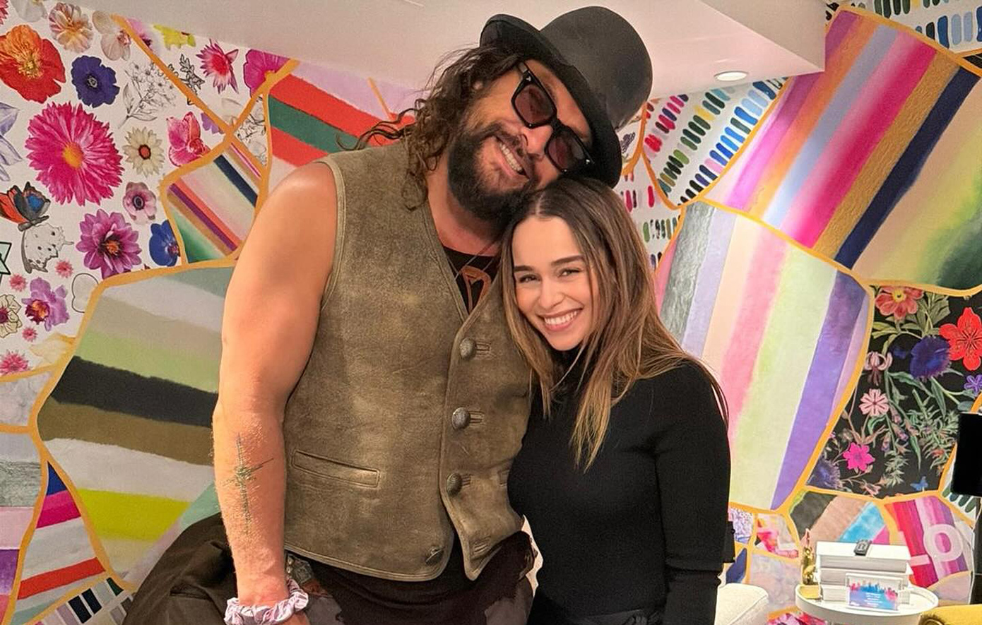 Τζέισον Μομόα και Εμίλια Κλαρκ συναντήθηκαν ξανά, 15 χρόνια μετά τη συμμετοχή τους στο «Game of Thrones»