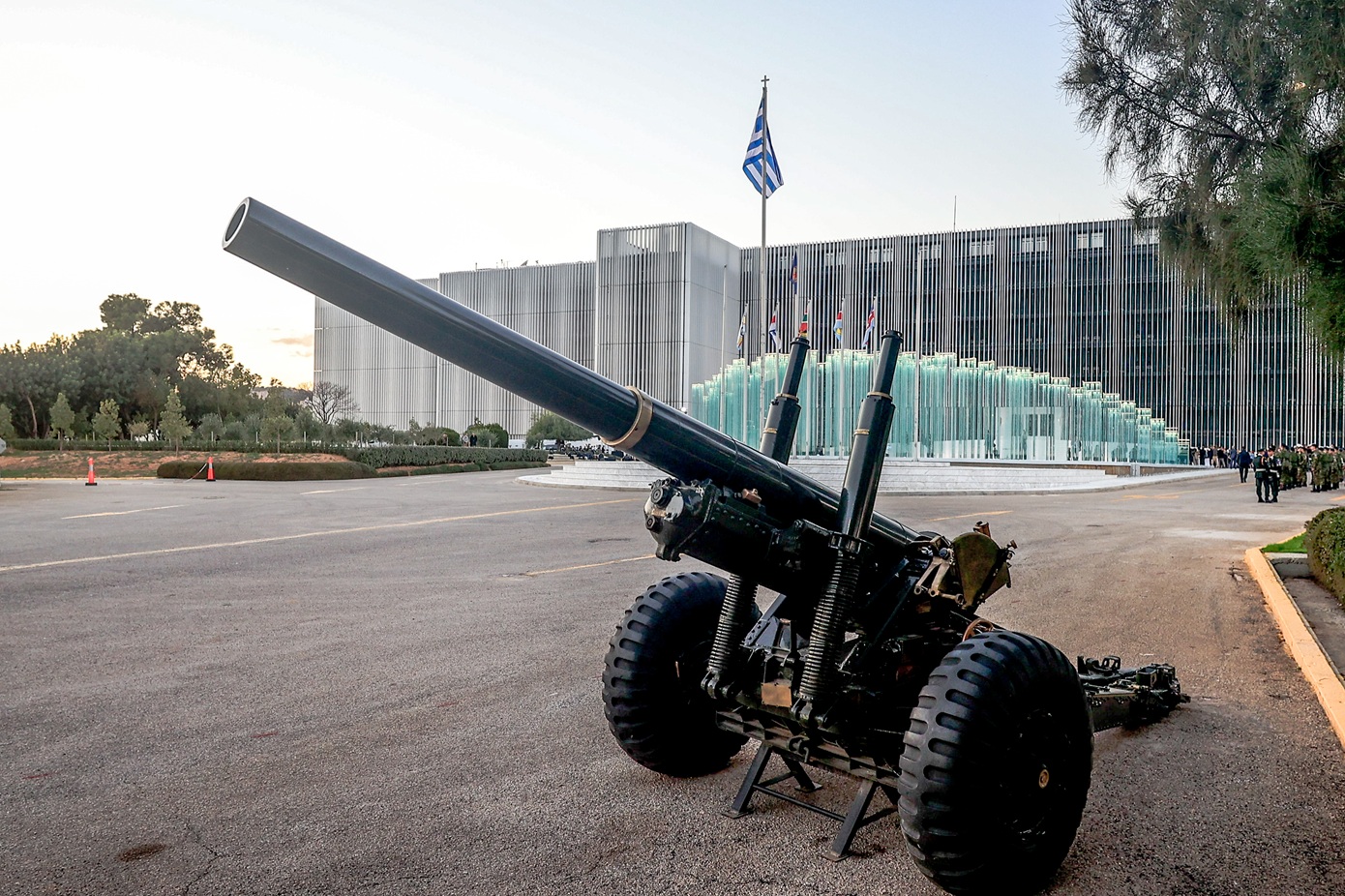 Κρίσεις στις Ένοπλες Δυνάμεις: Οι νέοι αντιστρατήγοι, αντιναυάρχοι και αντιπτεράρχοι &#8211; Προαγωγές και αποστρατείες