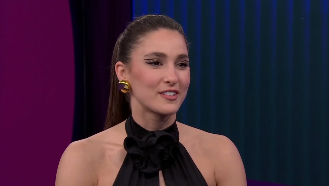 Eurovision 2026 – Συγκινήθηκε η Evangelia μιλώντας για την απώλεια της γιαγιάς της: «Δεν μπορώ, θα κλάψω»