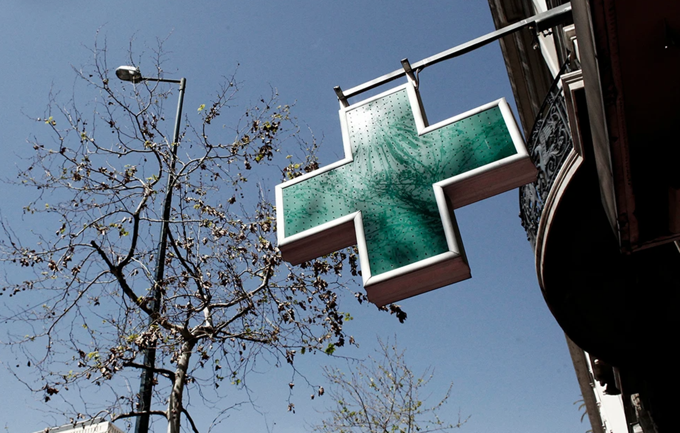 Χειρουργήθηκε η 15χρονη που έπεσε σταυρός φαρμακείου στο κεφάλι της &#8211; «Φοβάμαι τη συνέχεια», λέει ο πατέρας της