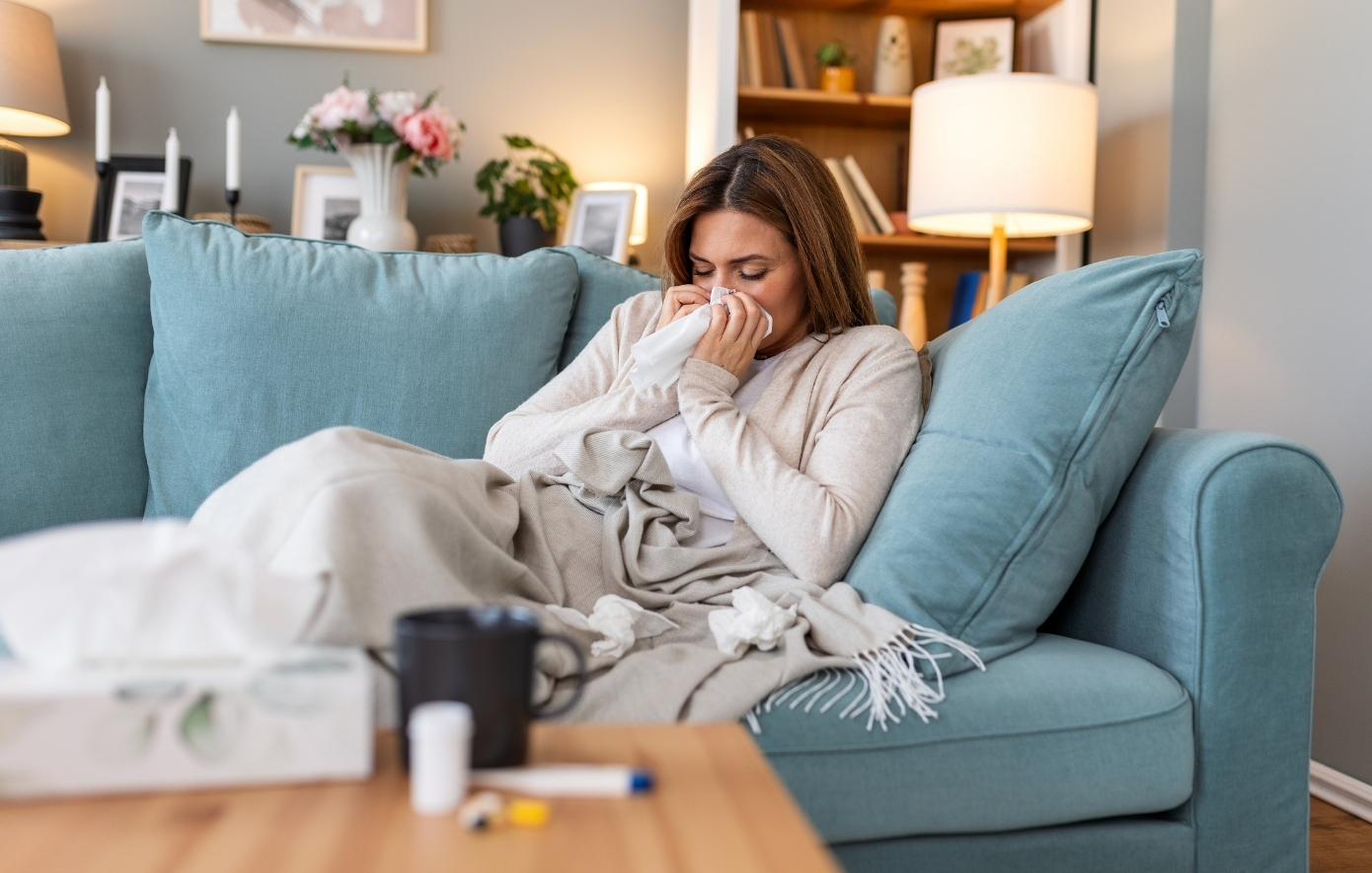 Γρίπη μετά τις γιορτές: Γιατί ο Ιανουάριος είναι ο πιο «βαρύς» μήνας για πυρετό και πόνους