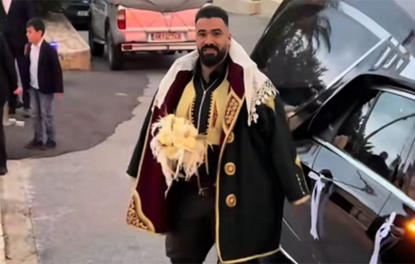 Άνδρας πήγε να παντρευτεί στην εκκλησία μέσα σε νεκροφόρα &#8211; Δείτε το απίστευτο βίντεο