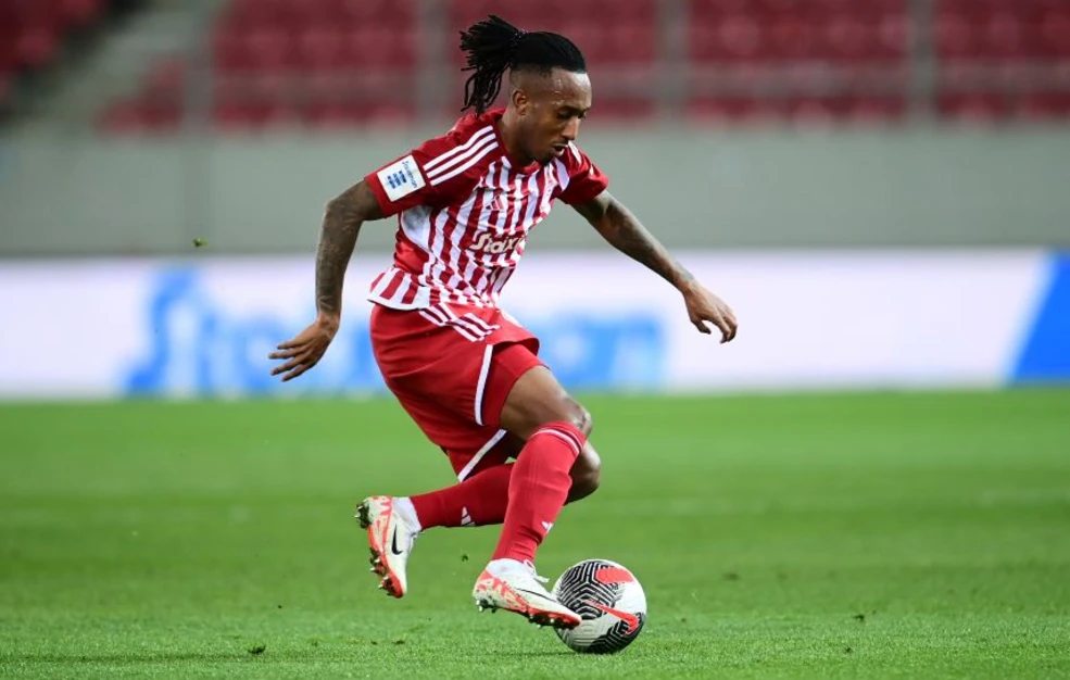 Σε επαφές με Ζέλσον Μαρτίνς για ανανέωση ο Ολυμπιακός