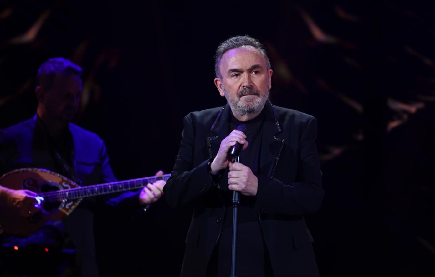 Σταμάτης Γονίδης: Backstage φωτογραφίες από το νέο του βίντεο κλιπ