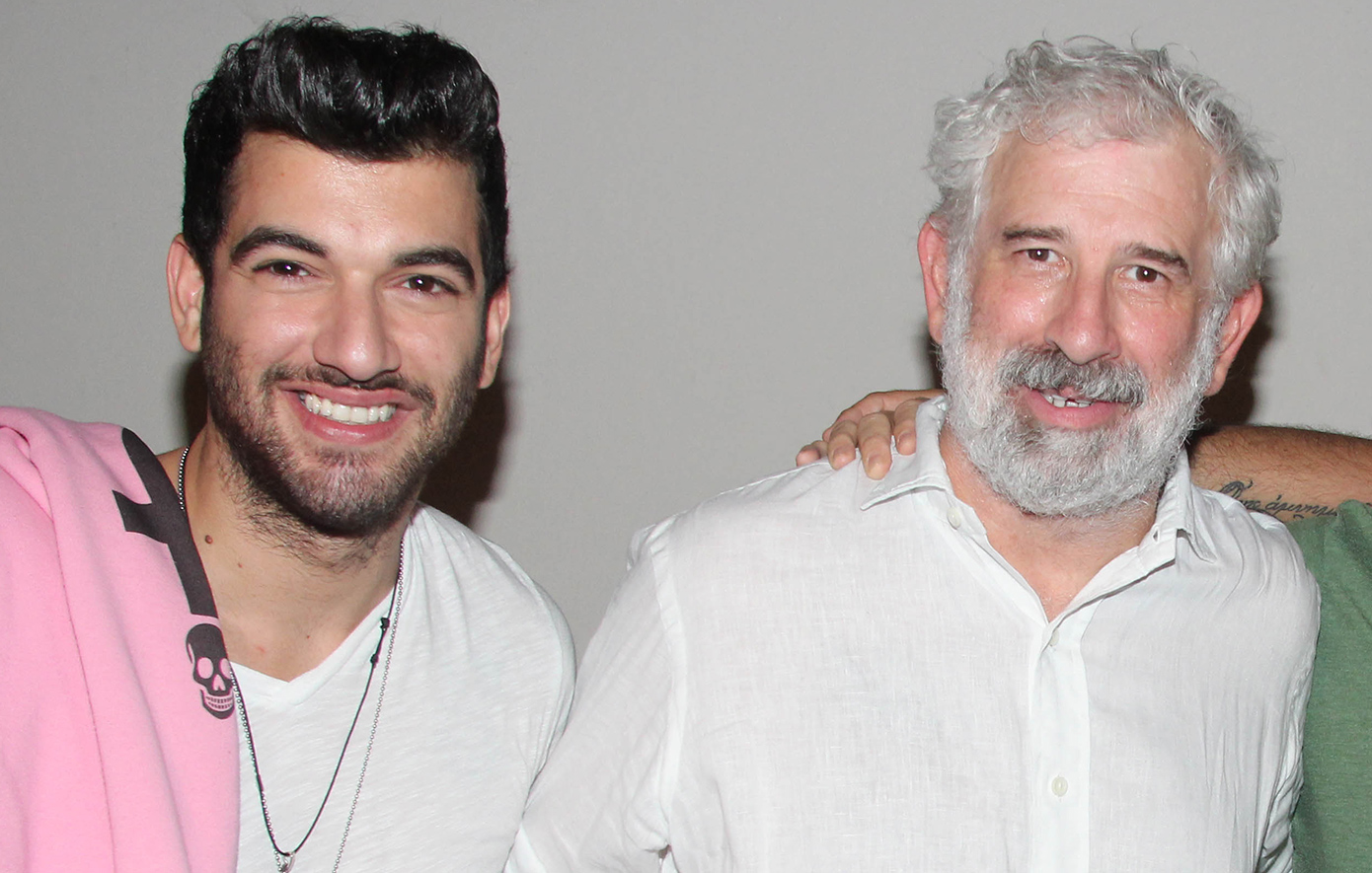 Ο Μάνος Ιωάννου για την παρουσία του Φιλιππίδη στο πάρτι γενεθλίων του: «Γιατί έγινε θέμα; Δεν μπορεί να βγαίνει έξω;»