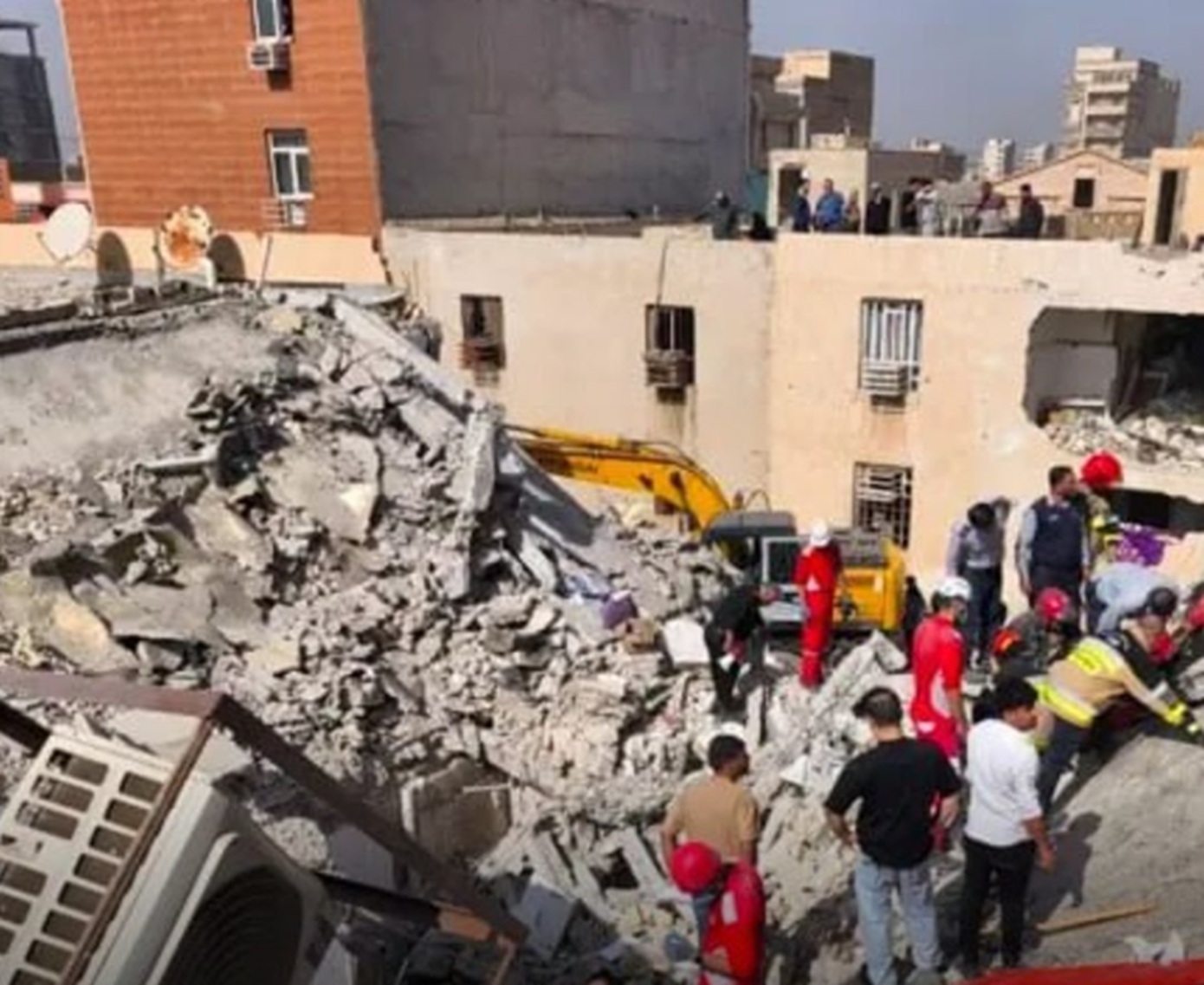 Ιράν: Διαδοχικές εκρήξεις με τουλάχιστον 4 νεκρούς και δεκάδες τραυματίες &#8211; Δεν εμπλέκεται το Ισραήλ λένε αξιωματούχοι