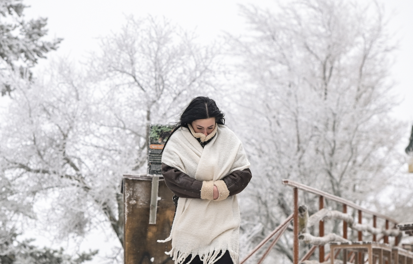Καιρός: Στην «κατάψυξη» και αύριο η χώρα &#8211; Πότε ανεβαίνει έως και 10 βαθμούς η θερμοκρασία