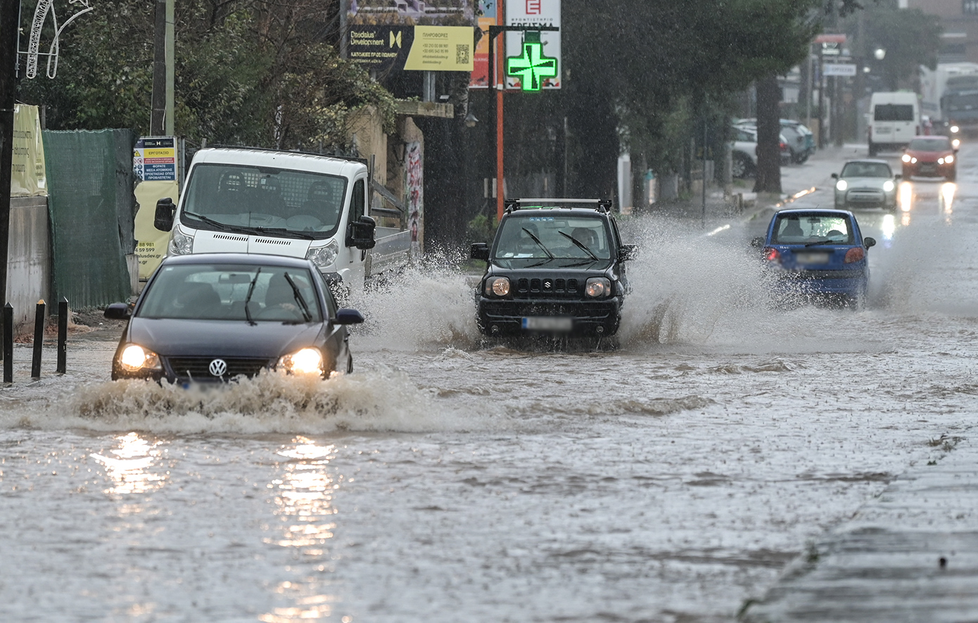 Προειδοποίηση για πανελλαδική κακοκαιρία με ισχυρά φαινόμενα από το Σάββατο μέχρι το βράδυ της Δευτέρας – Δείτε χάρτες