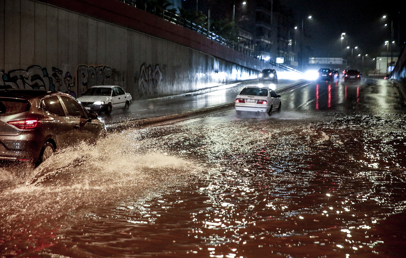 Ασταμάτητη η κακοκαιρία Deborah &#8211; Οι περιοχές που θα πληγούν τις επόμενες ώρες και η μετεωρολογική βόμβα