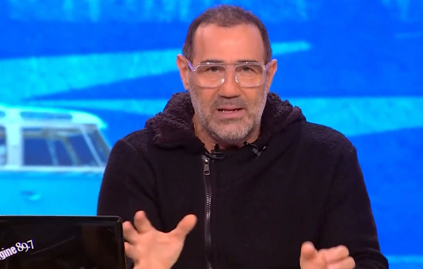 Ο Αντώνης Κανάκης κατά του Survivor: «Υπάρχει έστω και ένας που κάθεται και βλέπει αυτό το πράγμα;»