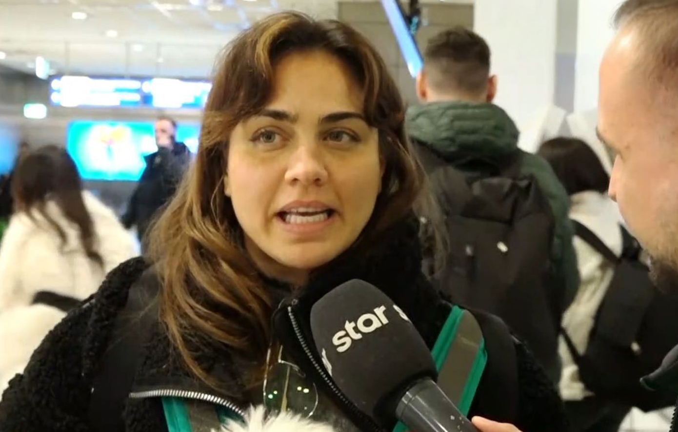 Κόνι Μεταξά: «Δε με φλερτάρουν πολύ οι άνδρες, αλλά καλύτερα γιατί θέλω να κάνω λίγο κοζερί μόνη μου»