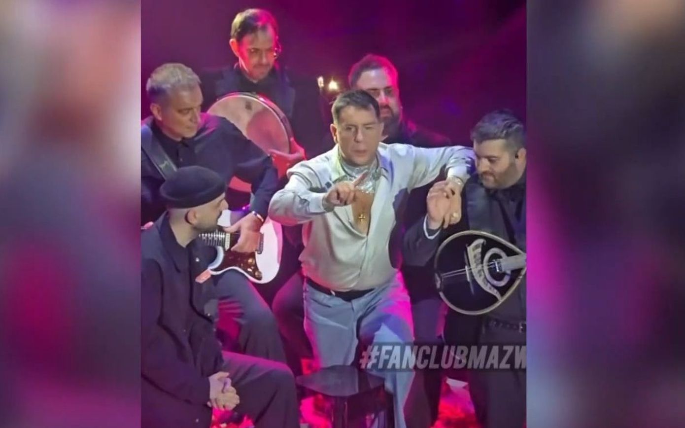 Απρόοπτο στο νυχτερινό κέντρο όπου τραγουδά ο Γιώργος Μαζωνάκης – Δείτε το βίντεο