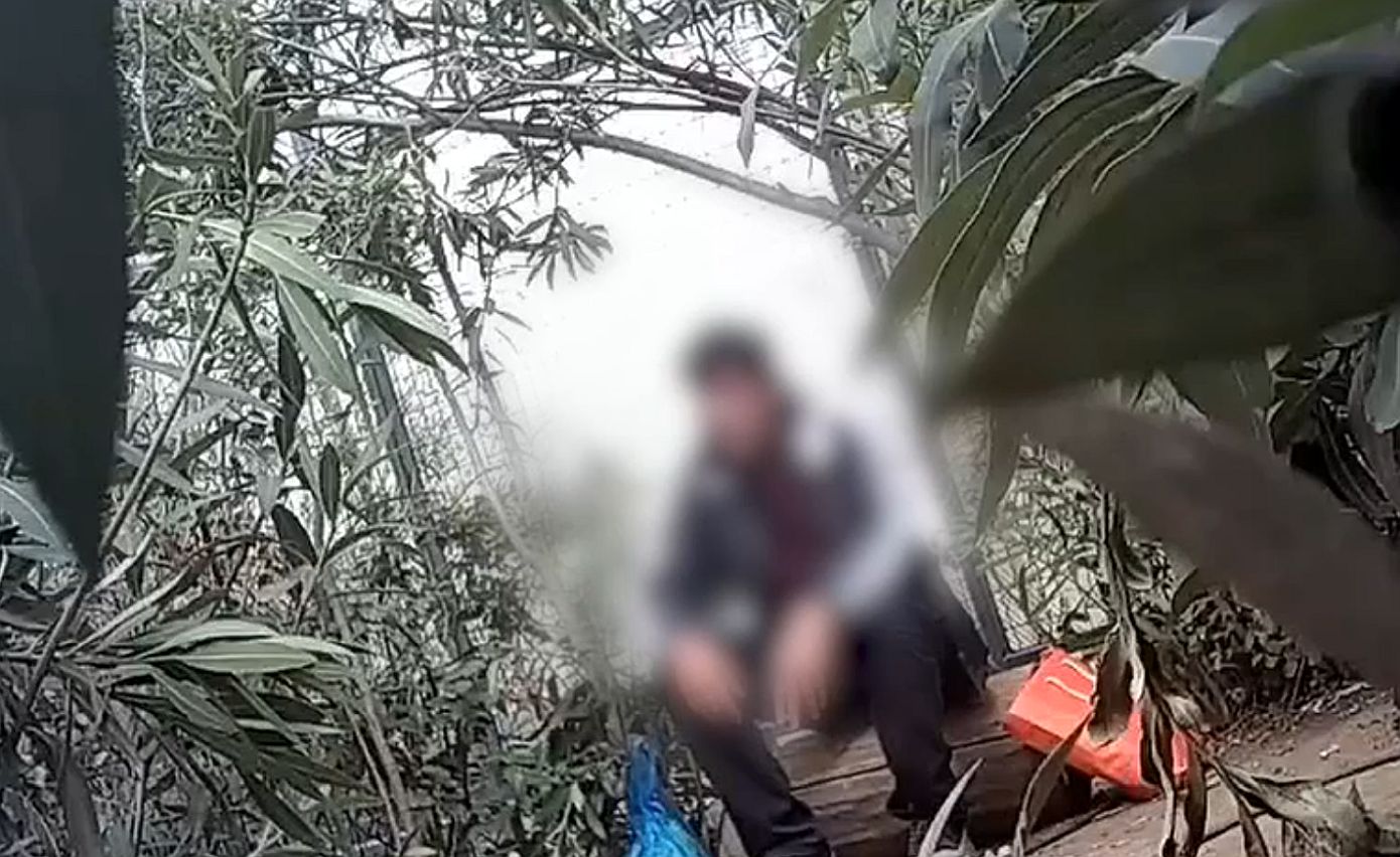 Πανεπιστημιούπολη Ζωγράφου: Eξαρθρώθηκε συμμορία που διακινούσε ναρκωτικά &#8211; Βίντεο ντοκουμέντο