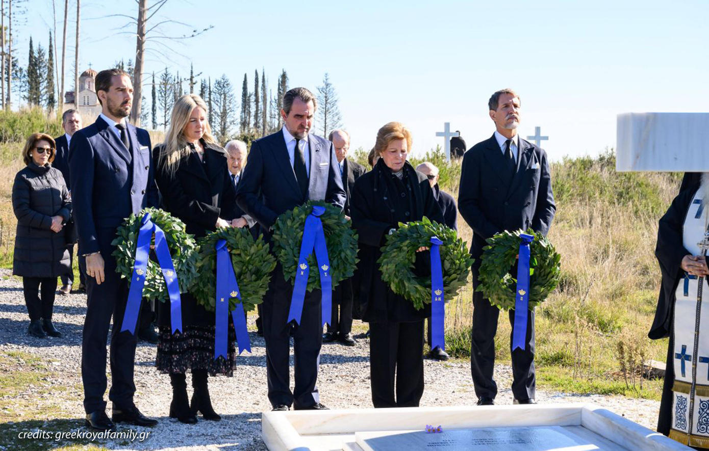 Τέως βασιλιάς Κωνσταντίνος: Συγκίνηση στο Τατόι για το μνημόσυνο – Η τραγική σύμπτωση με τον θάνατο της Ειρήνης