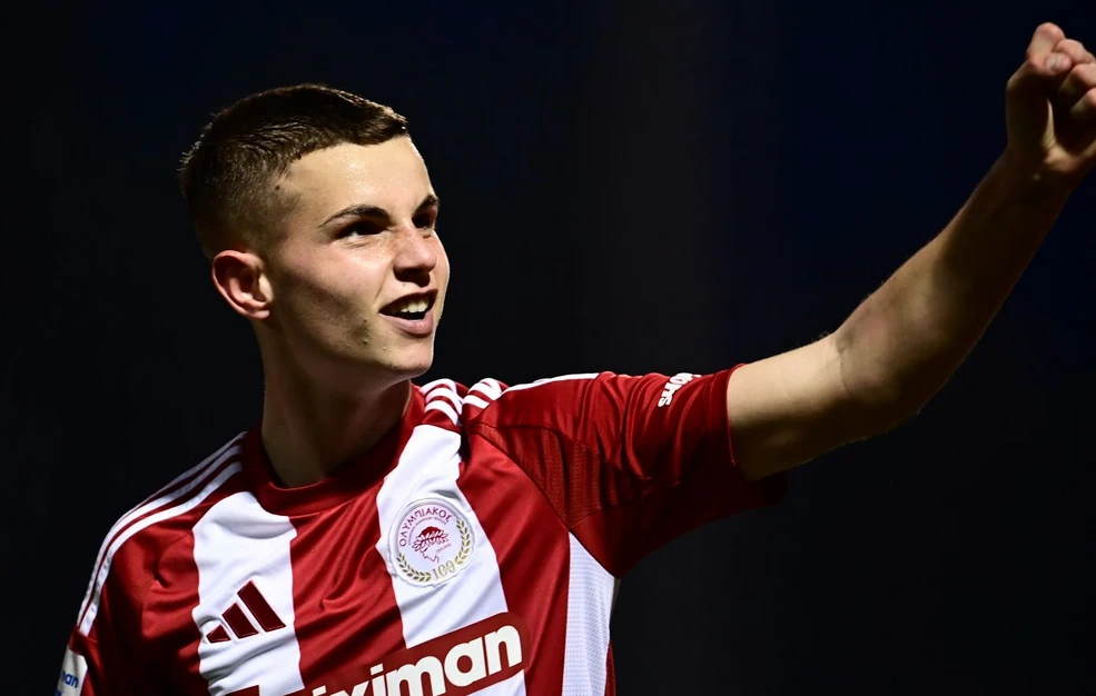 Daily Mail για Μουζακίτη: «Μοιάζει στον Βεράτι &#8211; Δεν θα τον αφήσει χωρίς μάχη ο Μαρινάκης»