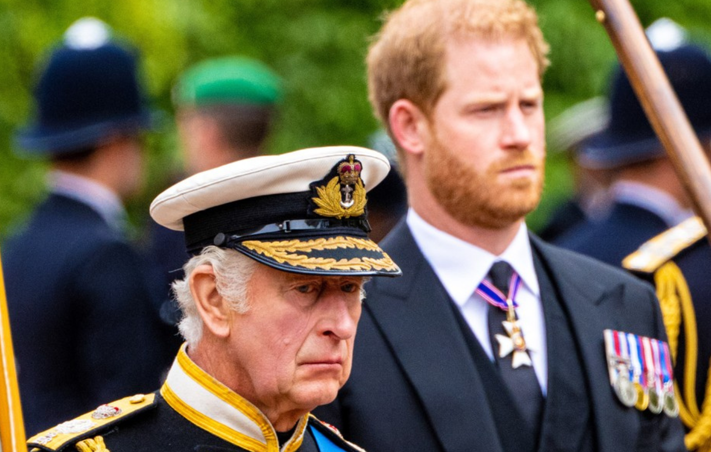 Βασιλιάς Κάρολος: Το στρατηγικό σχέδιο για τις ΗΠΑ και το «κλειδί» για την επιστροφή του Χάρι
