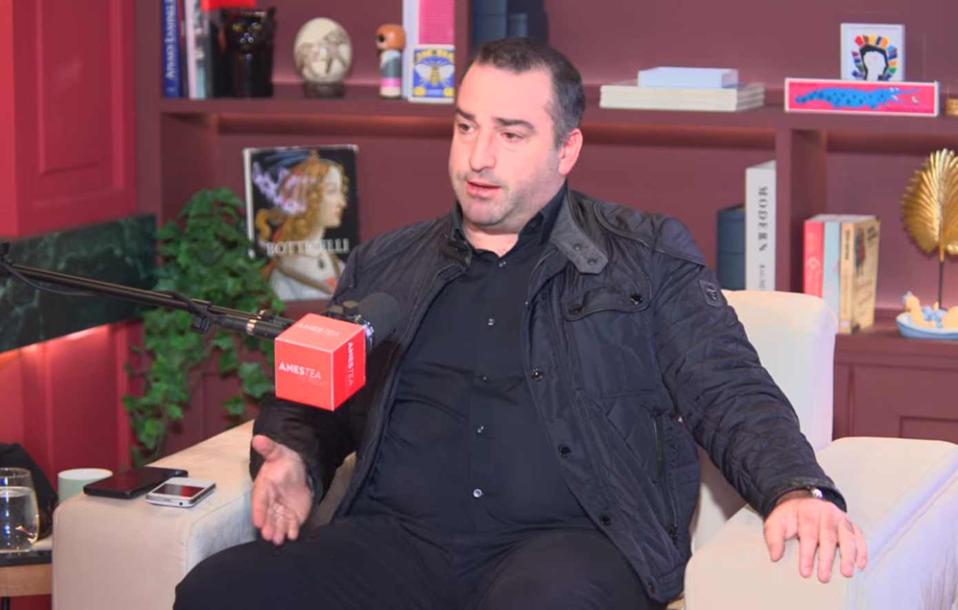 Χάρης Βαφείας: «Πούλησα τις Ferrari και τις Lamborghini – Στην Ελλάδα η επίδειξη πλούτου είναι λάθος»