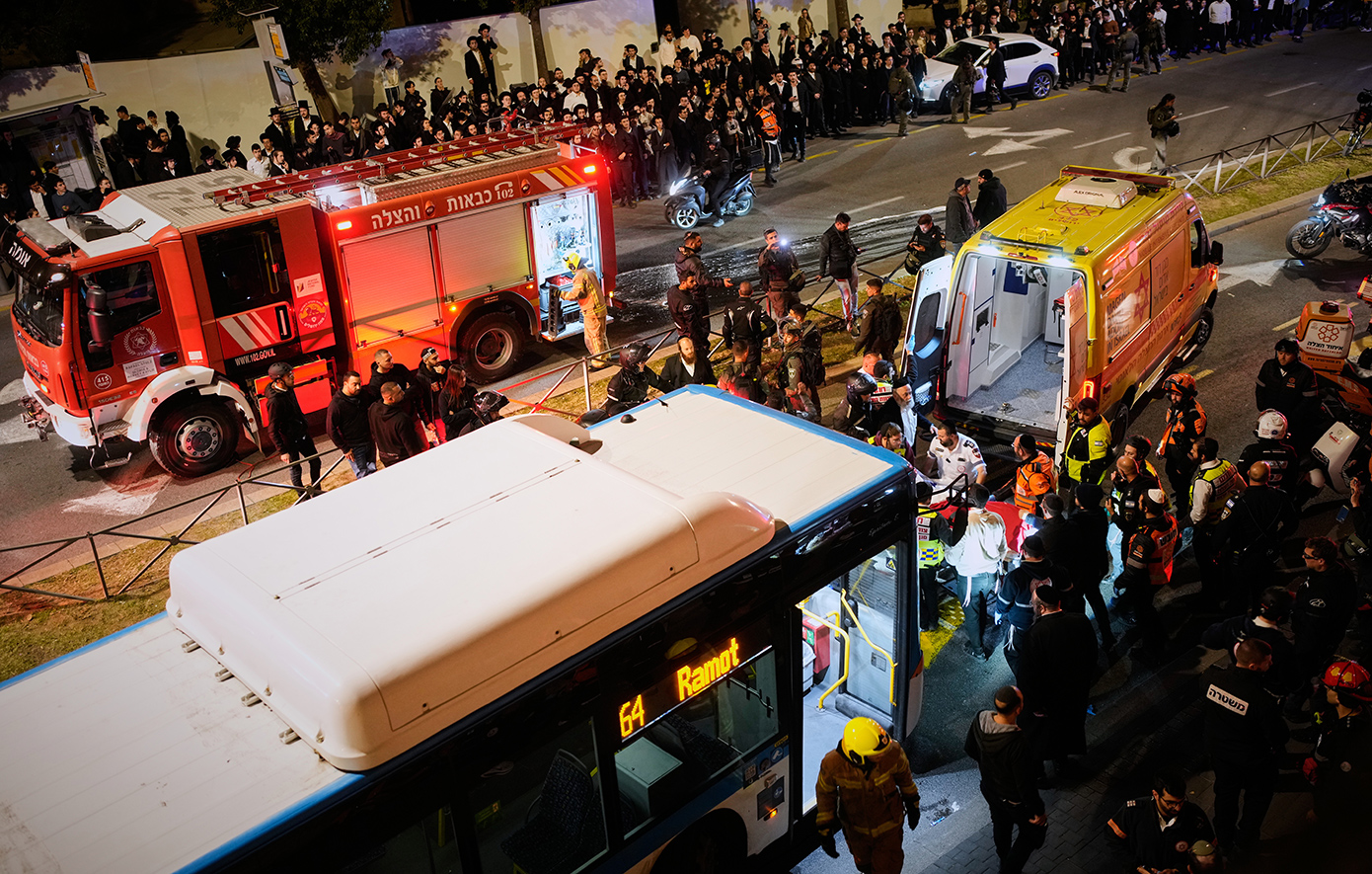 Ένας νεκρός και τρεις τραυματίες σε διαδήλωση υπερορθόδοξων Εβραίων στην Ιερουσαλήμ &#8211; Τους χτύπησε λεωφορείο