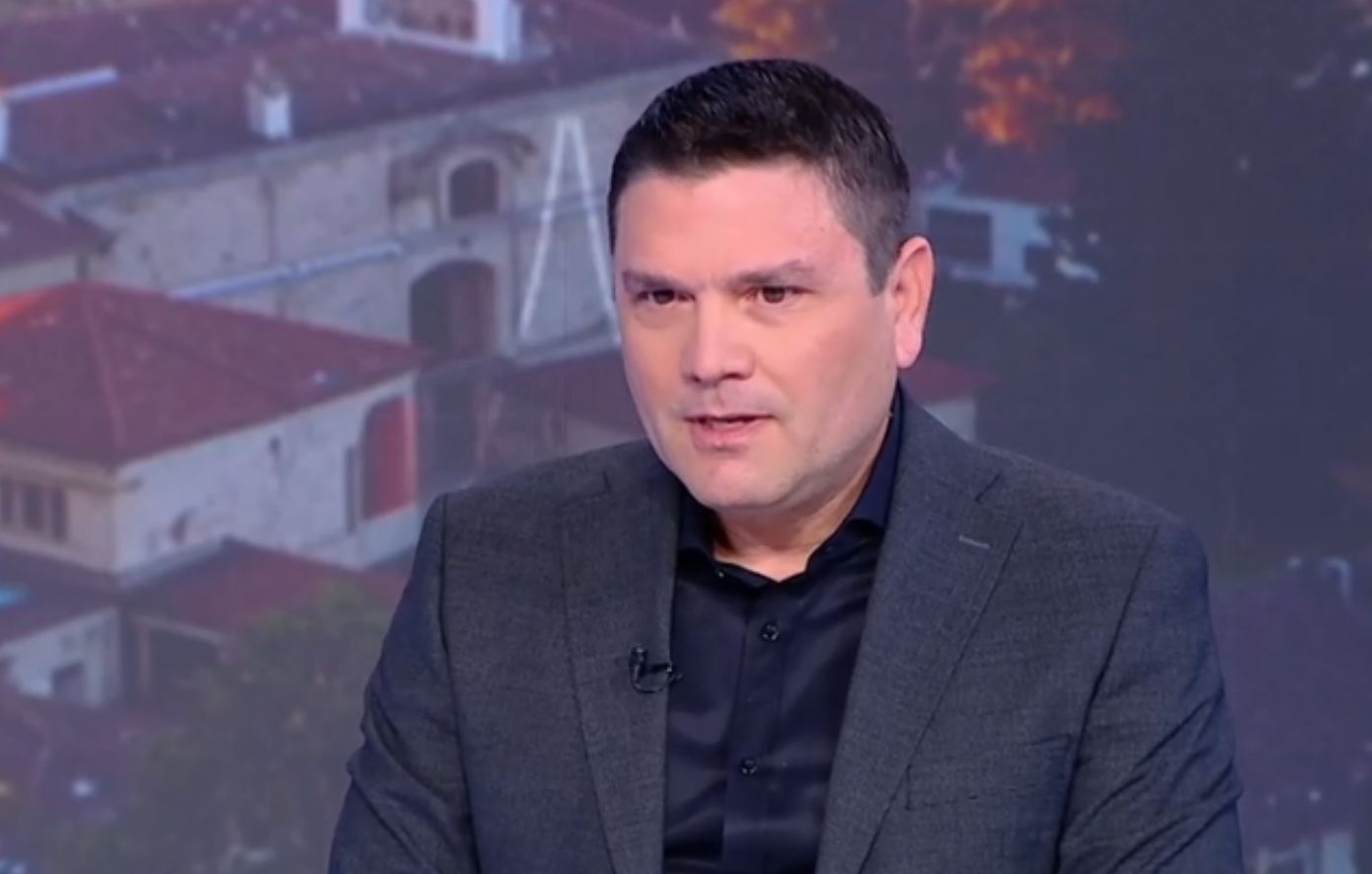 Συγκινεί ο Ντίνος Σιωμόπουλος για τον Γιώργο Παπαδάκη: Παρακάλαγα να χαλάει το μηχανάκι του για να τον πηγαίνω εγώ σπίτι και να μου λέει ιστορίες