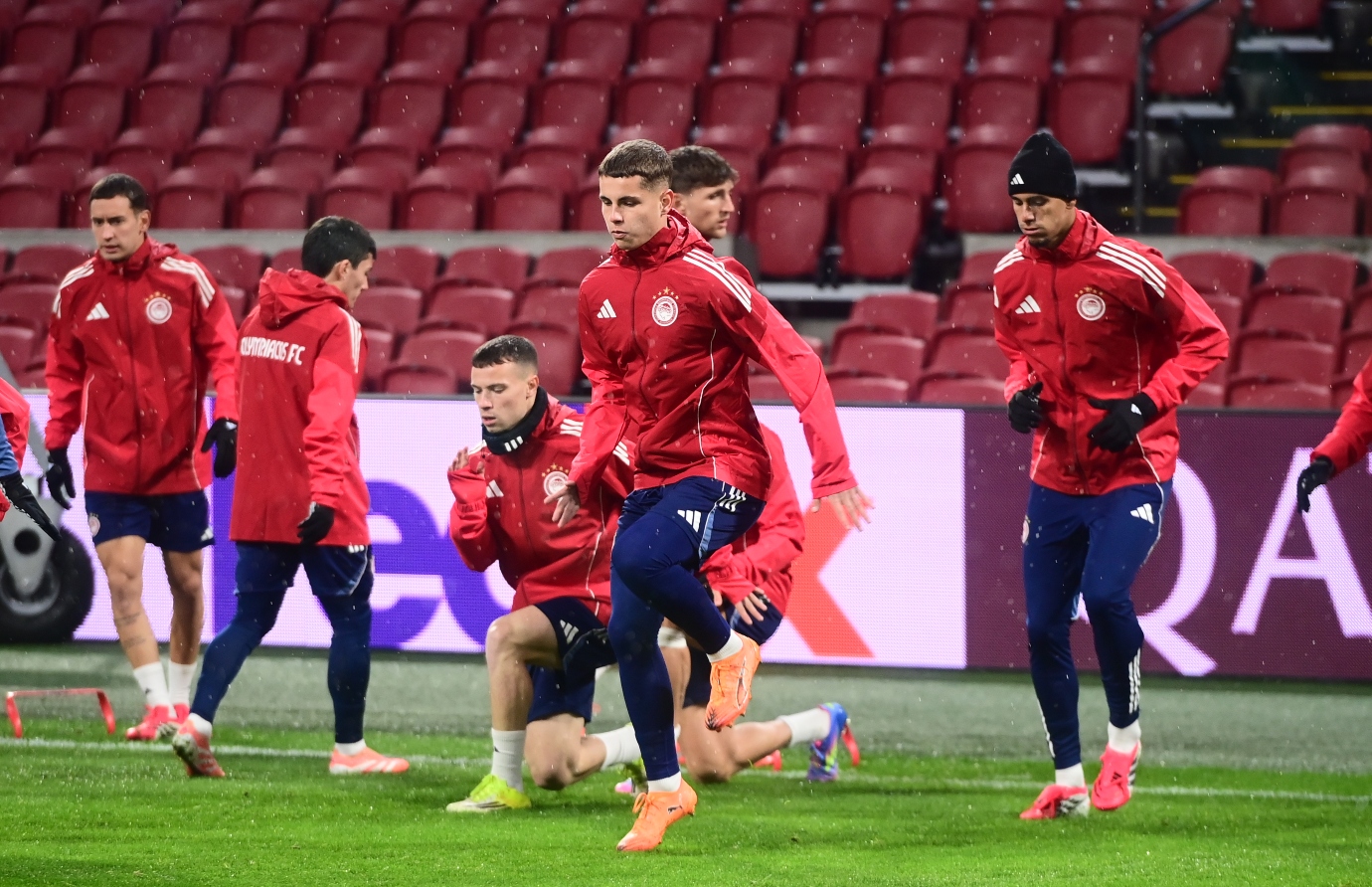 Ολυμπιακός: Νίκη και… ακουστικό ανοιχτό για την πρόκριση στα play-offs