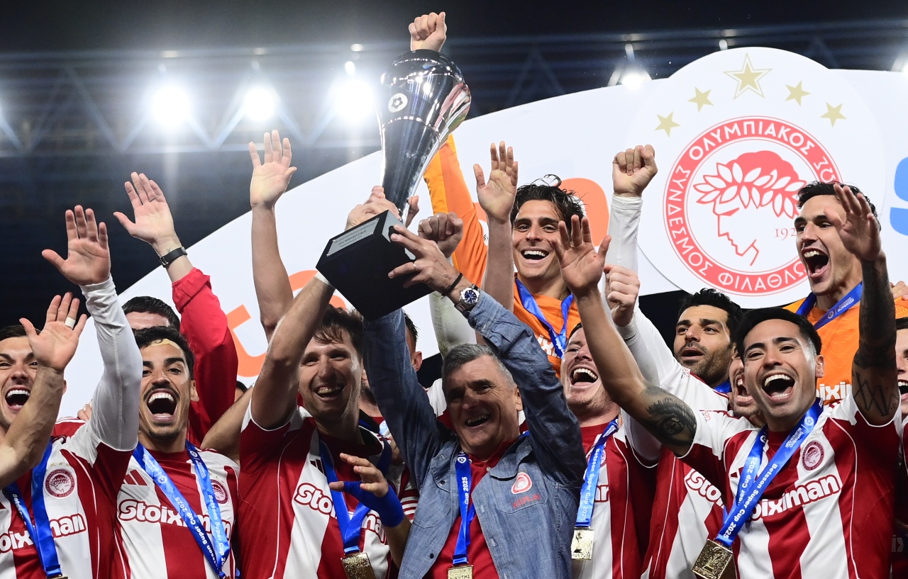 Ολυμπιακός: Πιάνει τα 100 παιχνίδια στον πάγκο του ο Μεντιλίμπαρ στον αγώνα κόντρα στον ΠΑΟΚ