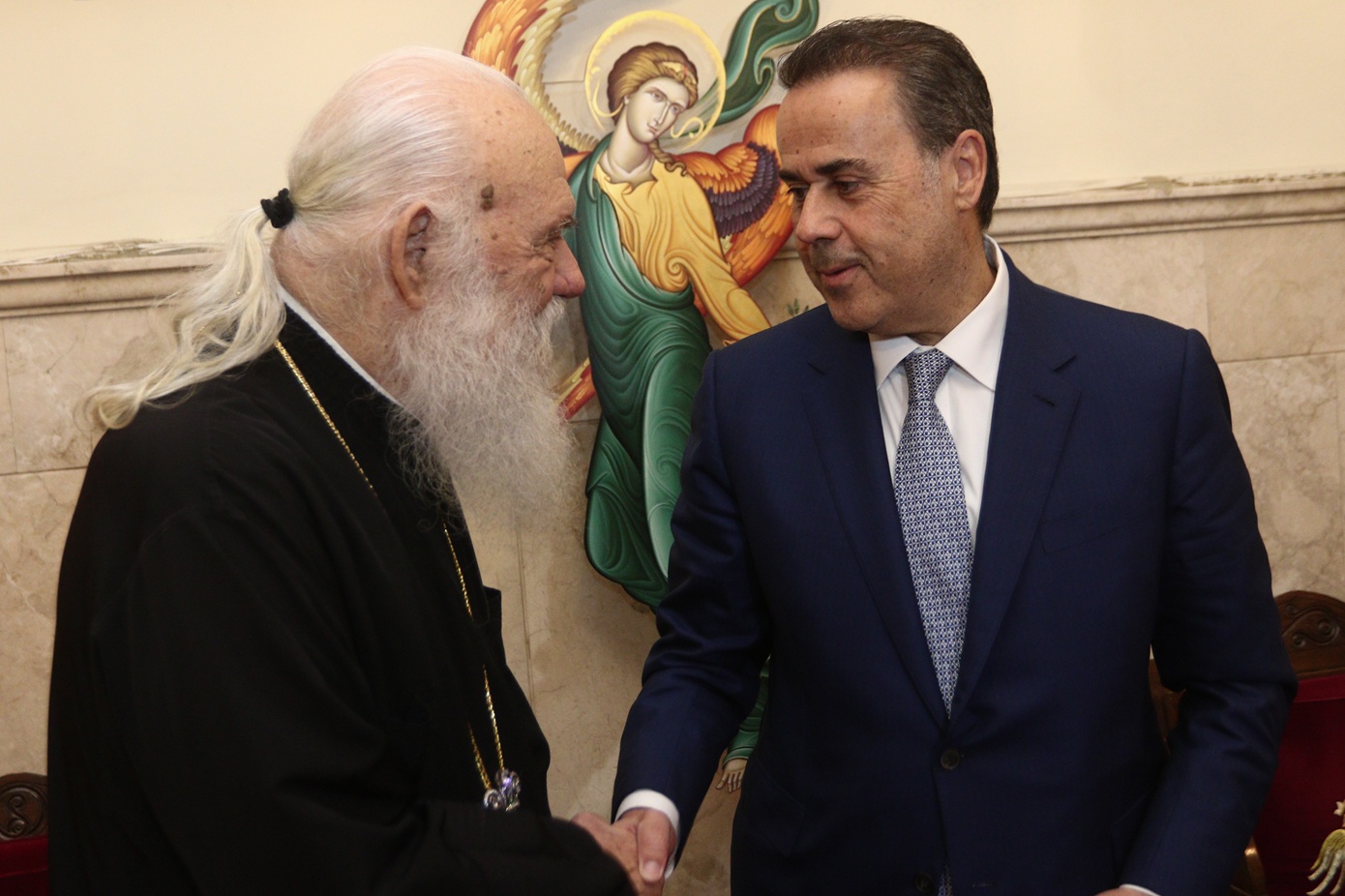 Παπασταύρου σε Ιερώνυμο: Η Εκκλησία αποτελεί σταθερό σημείο αναφοράς, πυλώνα κοινωνικής συνοχής, δύναμη αλήθειας και αλληλεγγύης