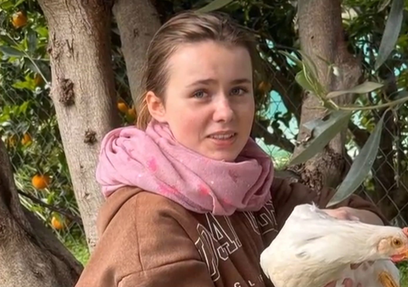 Μυστήριο με εξαφάνιση 16χρονης στην Πάτρα – Το ραντεβού με 60χρονο, ο ρόλος δεύτερης ανήλικης και η έκκληση της οικογένειας