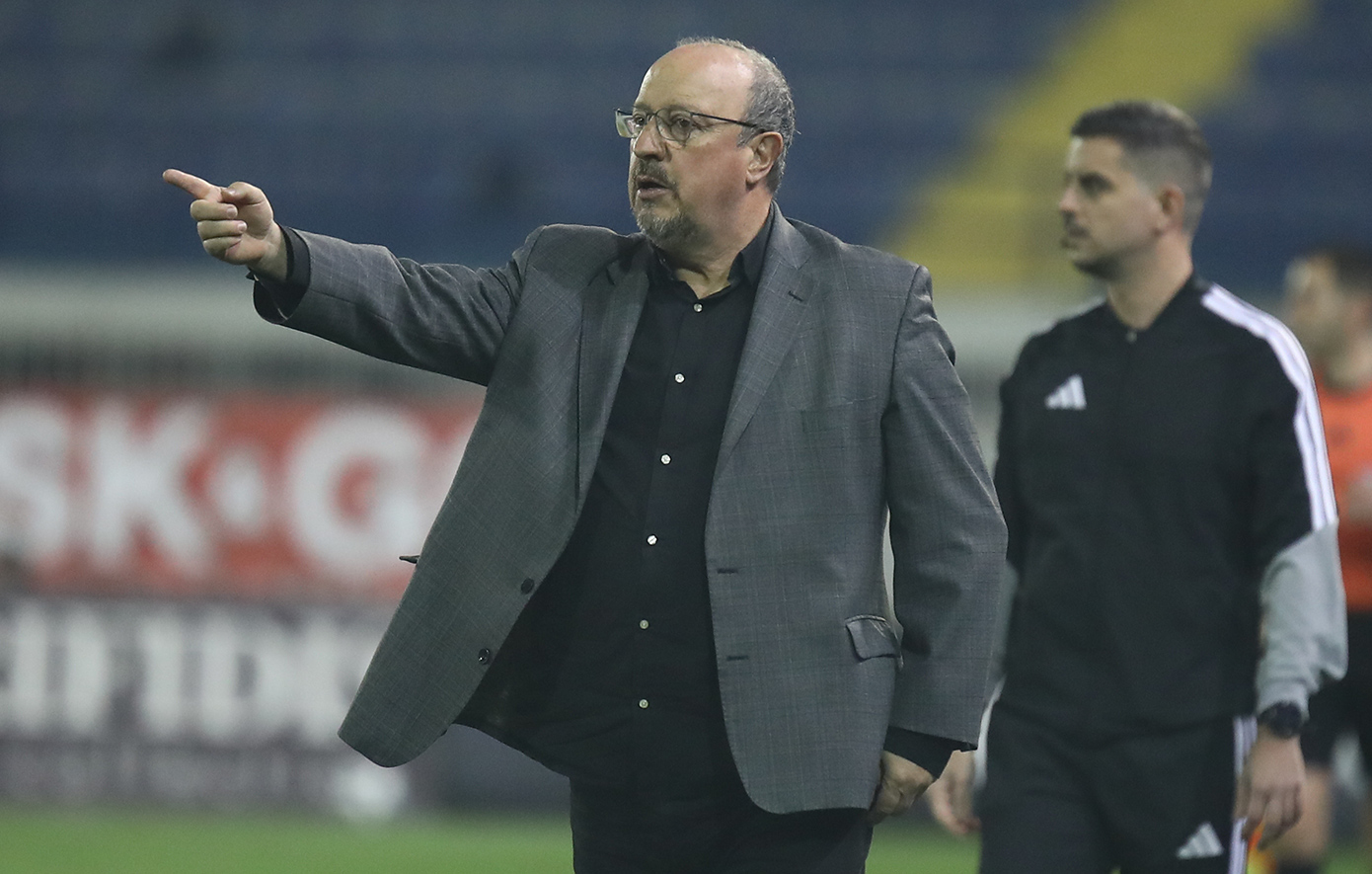 «Έχει τελειώσει ο Μπενίτεθ από τον Παναθηναϊκό &#8211; Βλέπω Κόντη ή Λέτο»!