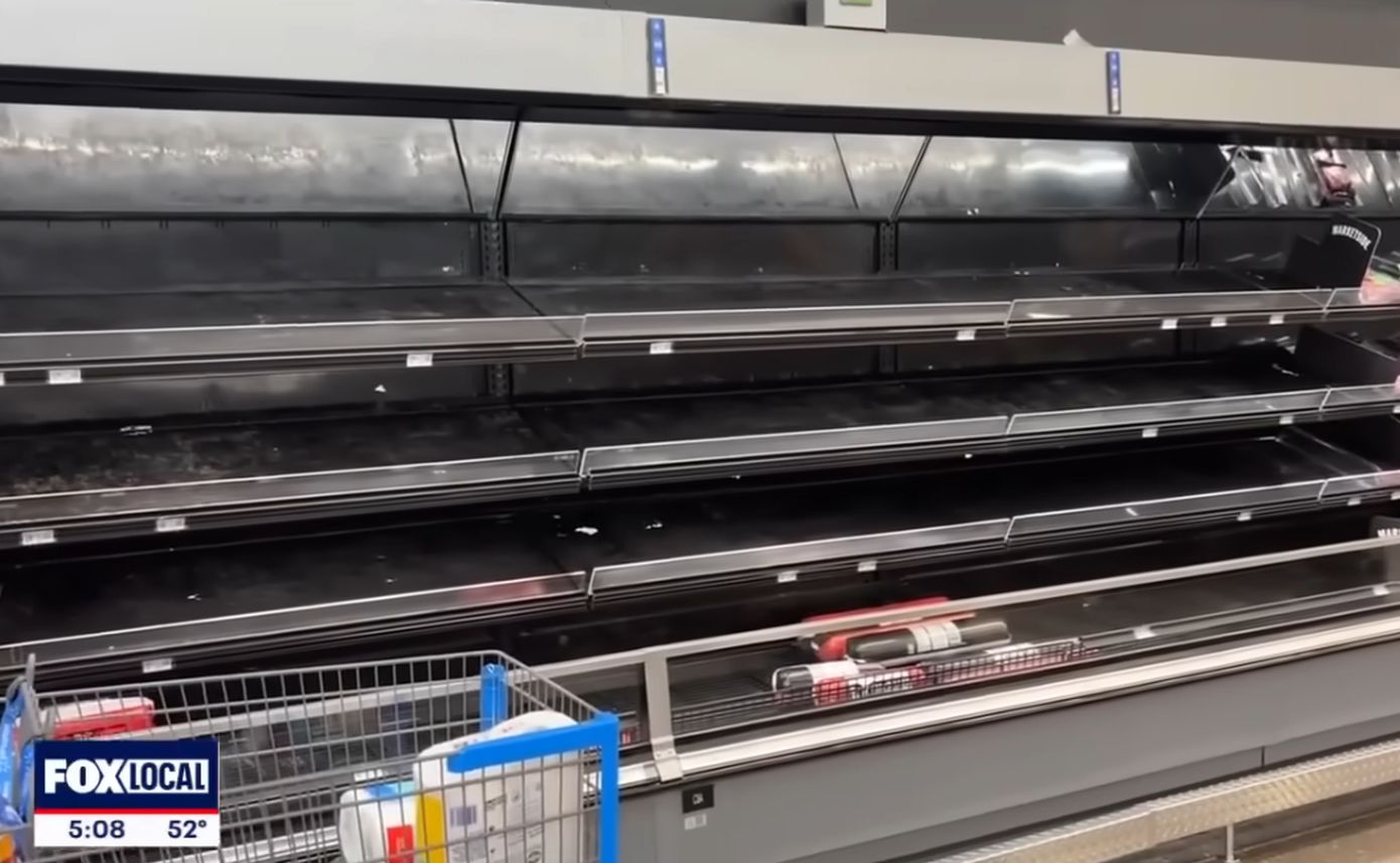 Άδεια ράφια στα σούπερ μάρκετ, ακυρώσεις πτήσεων: Σφοδρή χειμερινή καταιγίδα σαρώνει τις ΗΠΑ