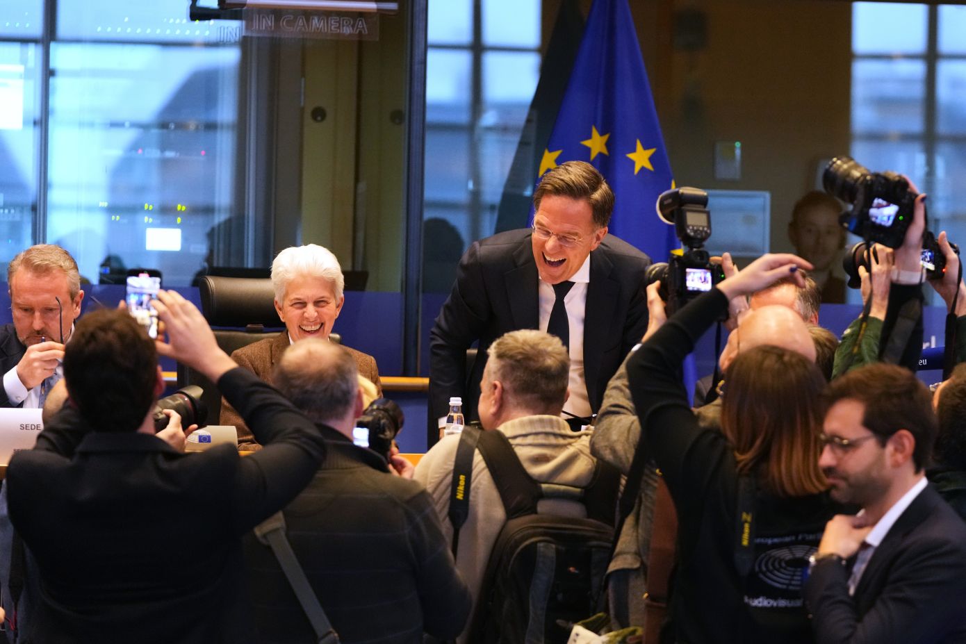 Το «καμπανάκι» του Ρούτε που ενόχλησε τη Γαλλία, οι προθέσεις των Αμερικανών και οι σχεδιασμοί επί χάρτου των Ευρωπαίων