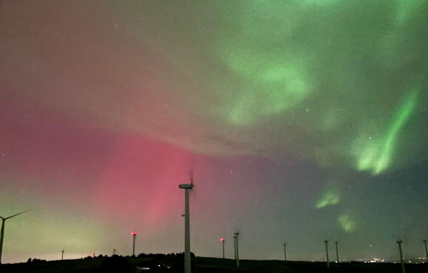 SOS για την ισχυρή ηλιακή καταιγίδα που πλήττει τη Γη