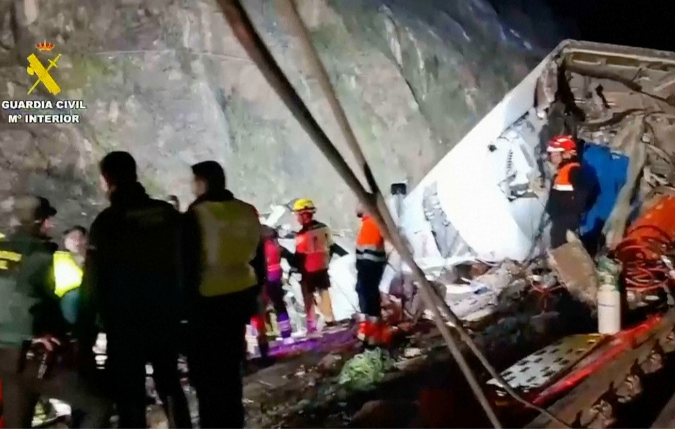 Τριήμερο εθνικό πένθος κηρύχθηκε για το σιδηροδρομικό δυστύχημα στην Ισπανία