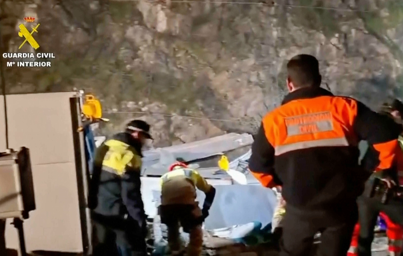 Ελληνίδα επιβάτιδα για δυστύχημα στην Ισπανία: Το τρένο «χθες πήγαινε πιο αργά, μου έκανε εντύπωση»