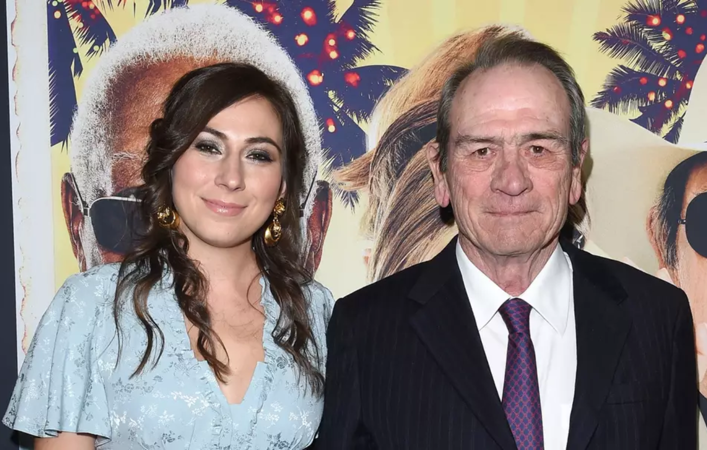 Η πρώτη δήλωση της οικογένειας του Τόμι Λι Τζόουνς, μετά τον θάνατο της κόρης του &#8211; «Ζητάμε ιδιωτικότητα»