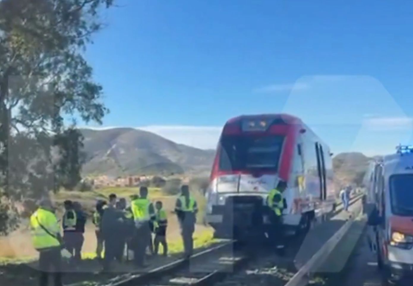 Τρένο συγκρούστηκε με γερανό στην Ισπανία