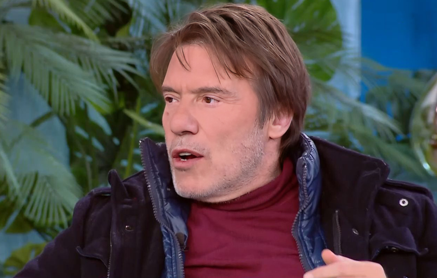 Στράτος Τζώρτζογλου: «Με την Σοφία Μαριόλα χωρίσαμε, αλλά… δεν χωρίσαμε»