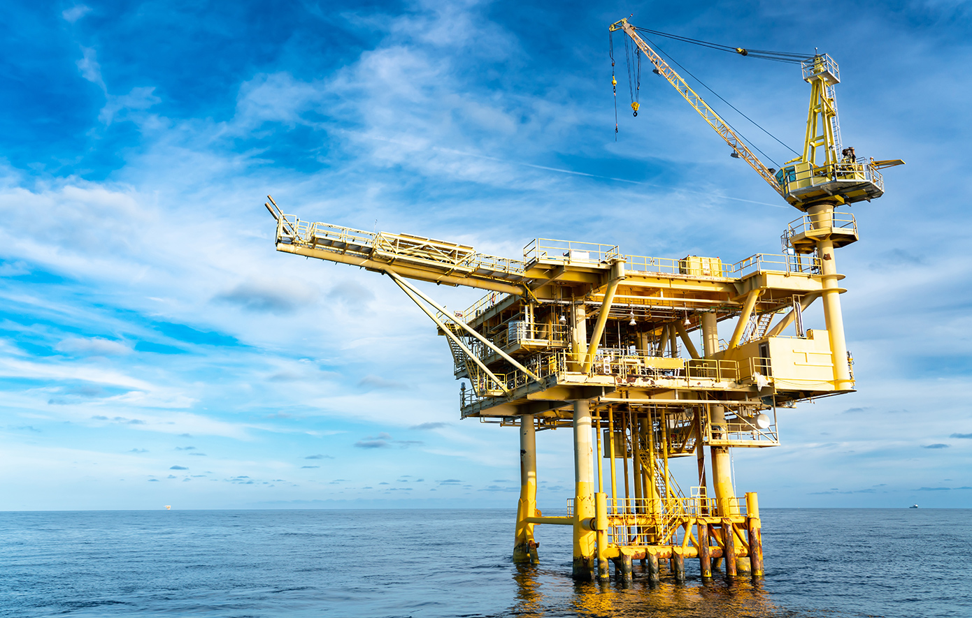 Ενεργειακός σχεδιασμός με γεωπολιτικό αποτύπωμα: Στη Βουλή οι συμβάσεις υδρογονανθράκων και το άνοιγμα προς Μέση Ανατολή