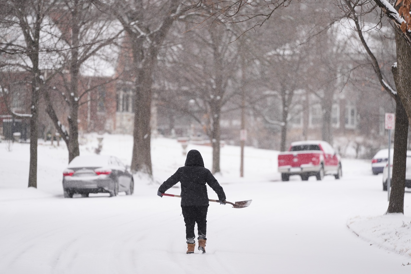 Στο έλεος του πολικού ψύχους οι ΗΠΑ: Πάνω από 670.000 νοικοκυριά χωρίς ρεύμα &#8211; Ακυρώθηκαν σχεδόν 10.000 πτήσεις