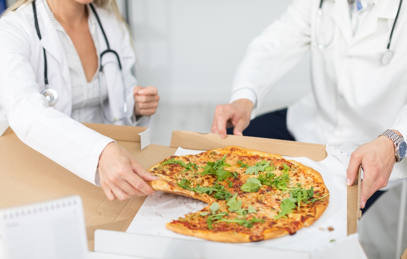 Τι πρέπει να τρώνε οι γιατροί στις εφημερίες και όσοι έχουν πολύωρες βάρδιες