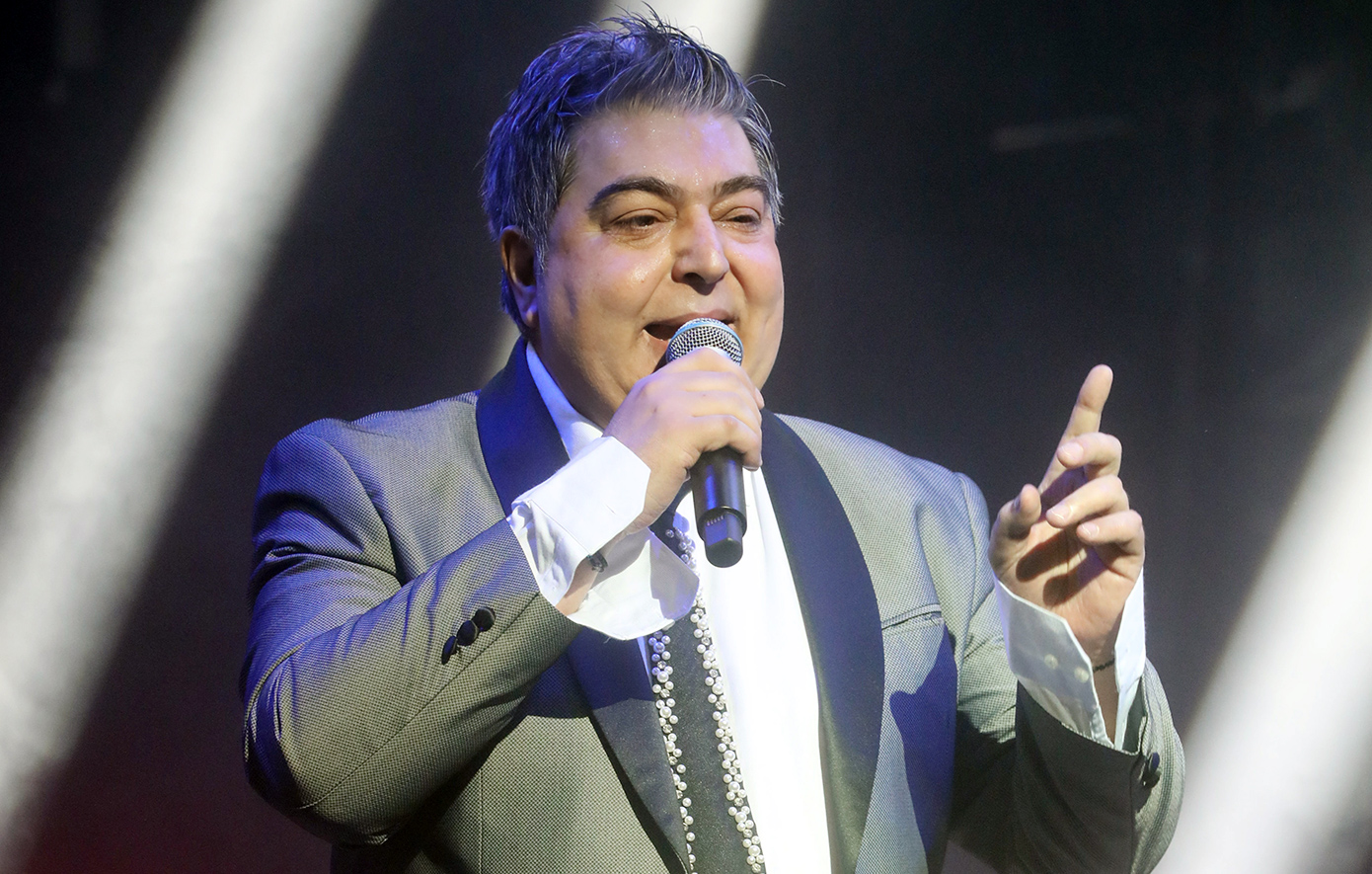 O Σώτης Βολάνης αποχώρησε από το νυχτερινό κέντρο που τραγουδούσε &#8211; Οι αιχμές της πρώην συνεργάτιδάς του