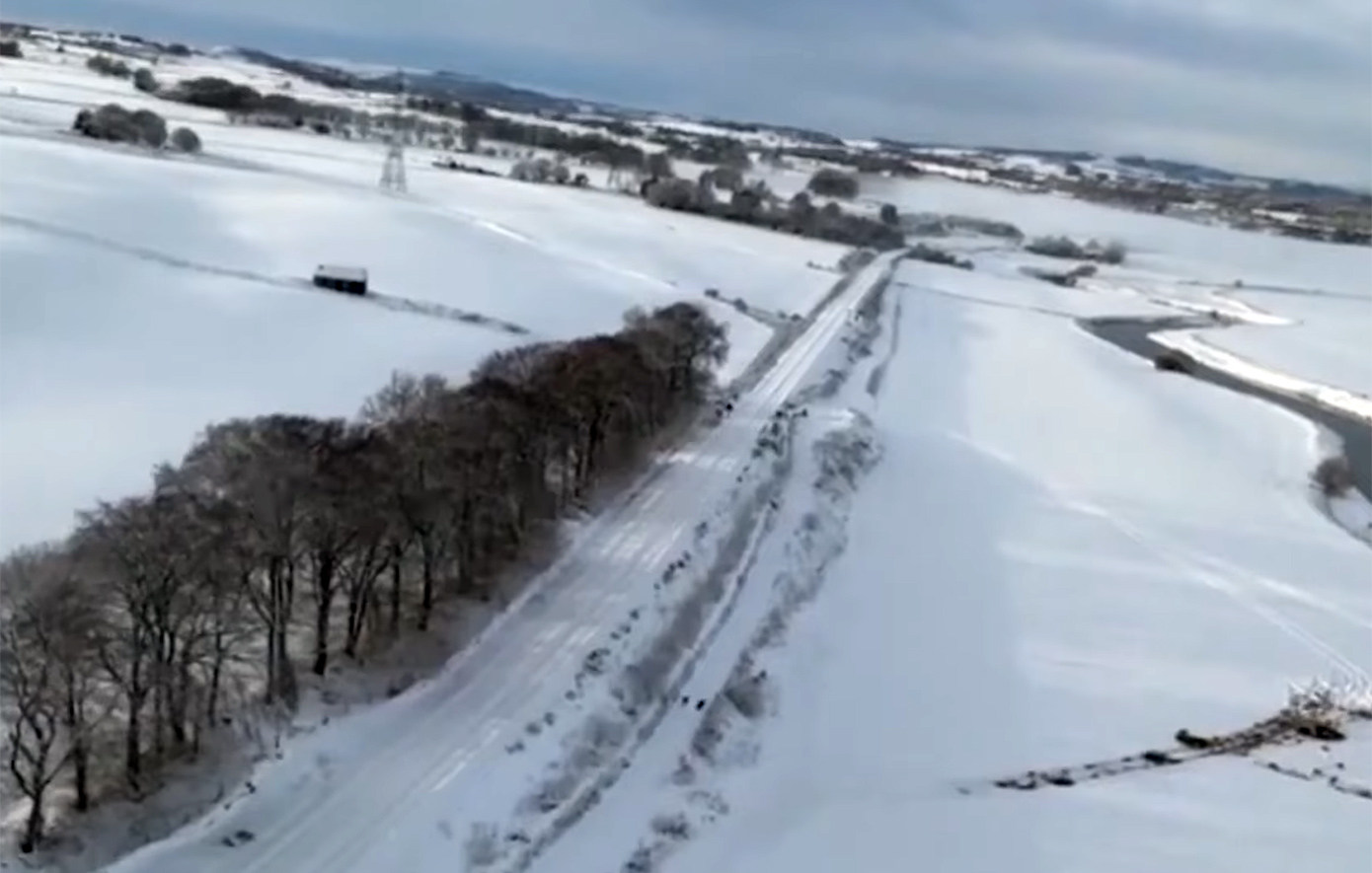 Στο σκοτάδι χιλιάδες νοικοκυριά σε Γαλλία και Βρετανία εξαιτίας της καταιγίδας «Γκορέτι»